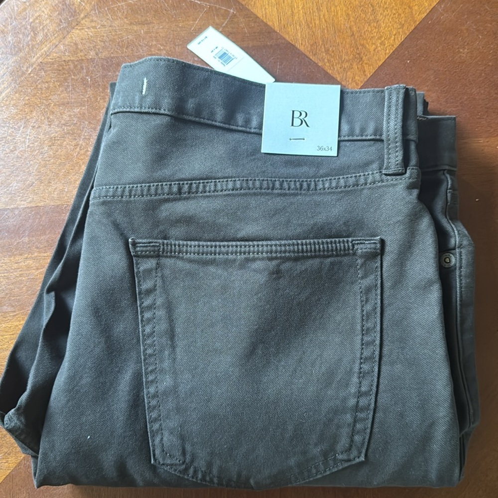 36X34.   
Men's Banana Republic Skinny Fit Traveler 2.0 
Heathland Brown.